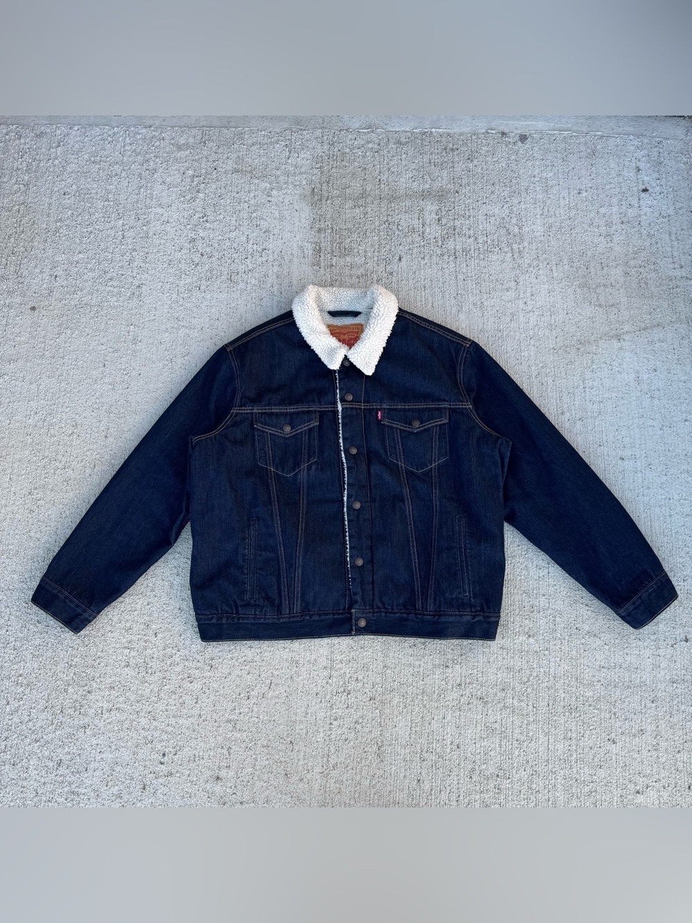 Levi Strauss & CO. Sherpa Lined Men's Size XL Trucker Jean Jacket